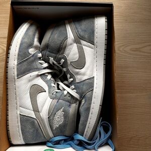 Air Jordan 1 Retro High OG Men’s 12 White Blue Grey Suede With Box